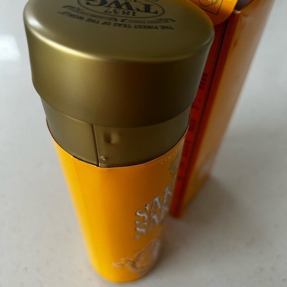 (Tin only) Sakura! Sakura! Limited Edition Green Tea container - Picture 7 of 11